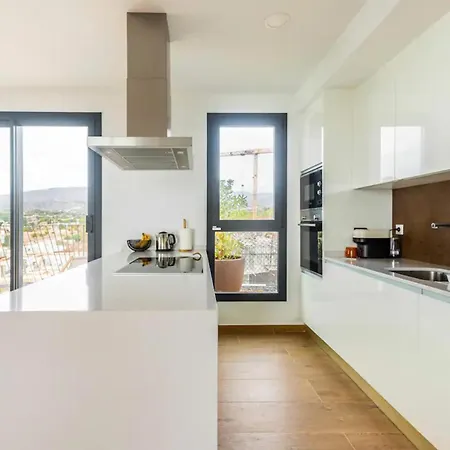 Stylish In Alicante With Seaview, Pool And Apartment *