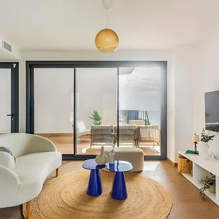 Stylish In Alicante With Seaview, Pool And Apartment